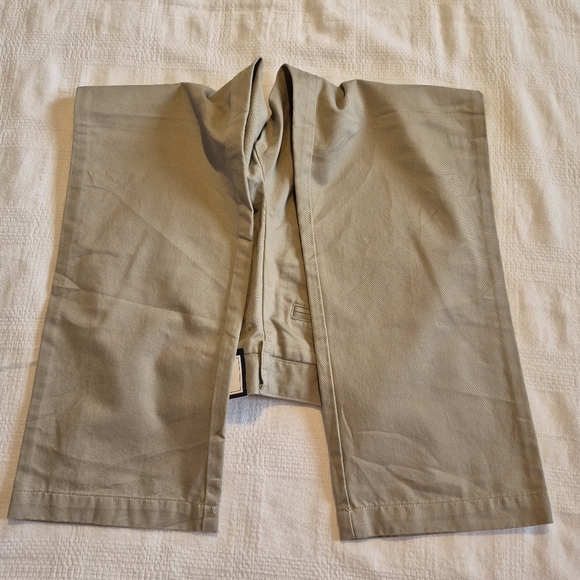 Vineyard Vines boys size 8 Club Pants solid khaki 4 pocket NWT - Picture 3 of 7